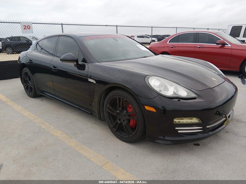 2013 Porsche Panamera 2/4/4 Platinum Edition/Platinum Edition