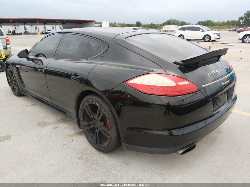 2013 Porsche Panamera 2/4/4 Platinum Edition/Platinum Edition