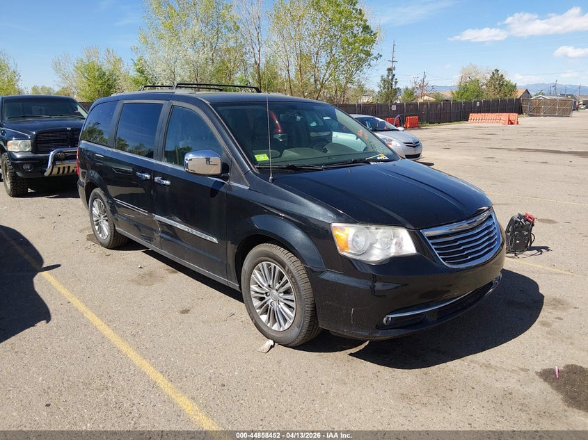 2013 Chrysler Town & Country Touring-L