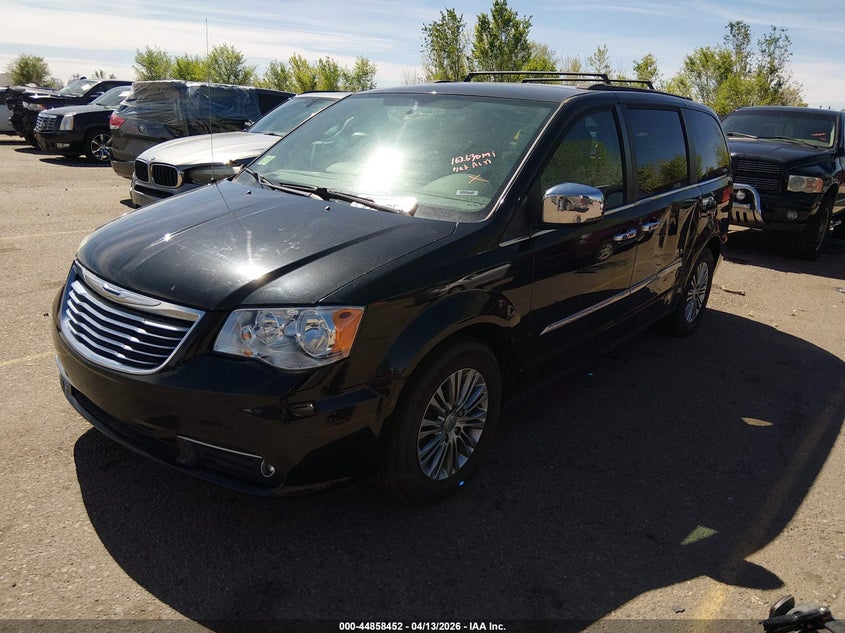 2013 Chrysler Town & Country Touring-L