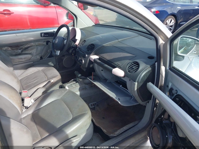 2000 Volkswagen New Beetle Gl