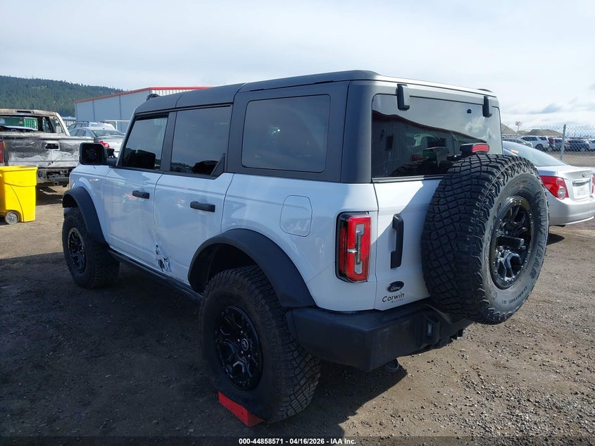 2024 Ford Bronco 2.7 Wildtrak white Lot 111044858571 Vin 1FMEE2BP1RLB15856