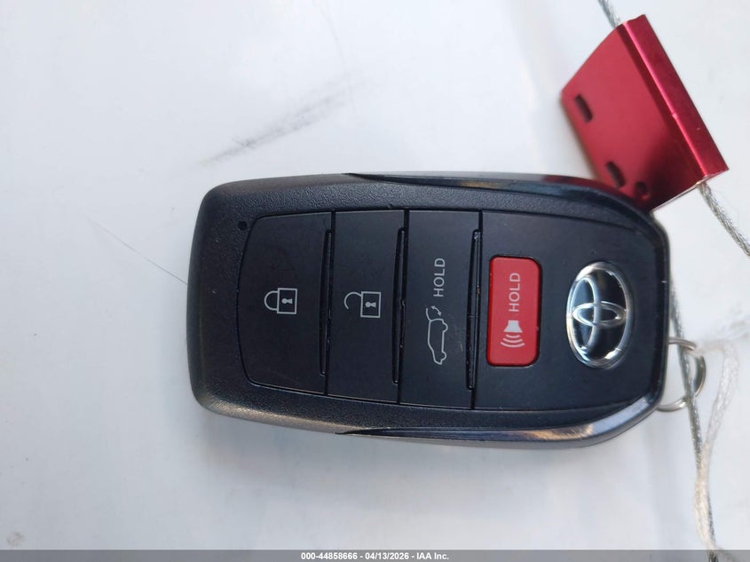 2025 Toyota Crown Signia Xle VIN: JTDACAAJ0S3021182 Lot: 44858666