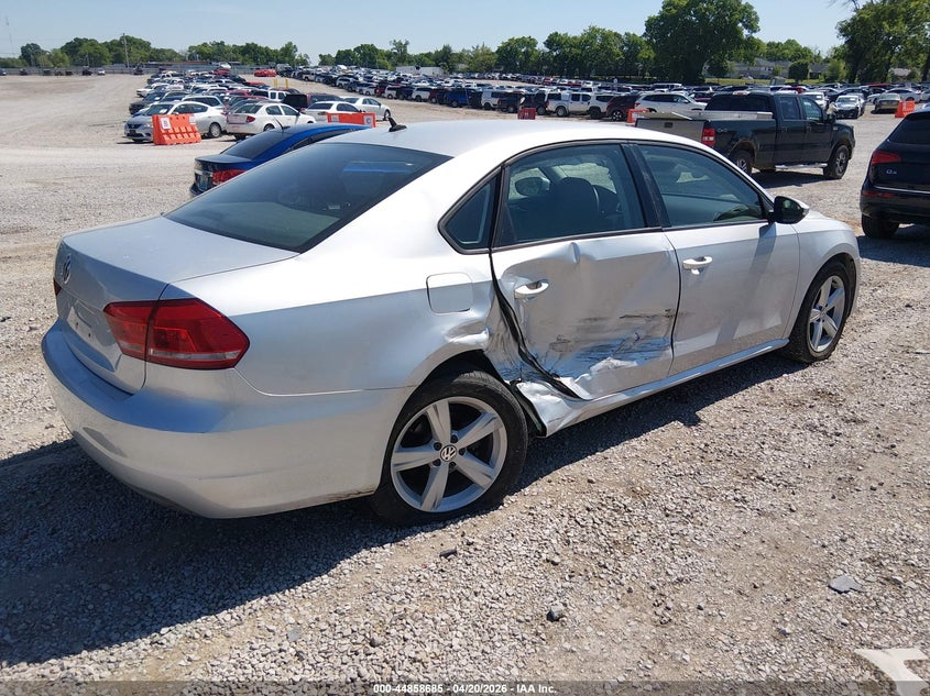 2012 Volkswagen Passat 2.5 2.5L S silver Lot 111044858685 Vin 1VWAP7A31CC058989