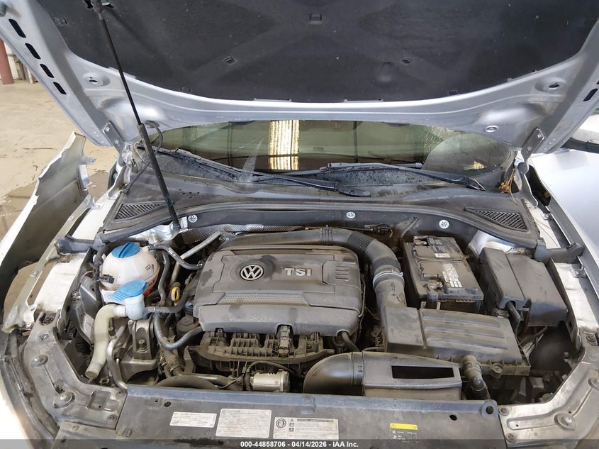 2015 Volkswagen Passat 1.8T Limited Edition VIN: 1VWAT7A39FC092551 Lot: 44858706