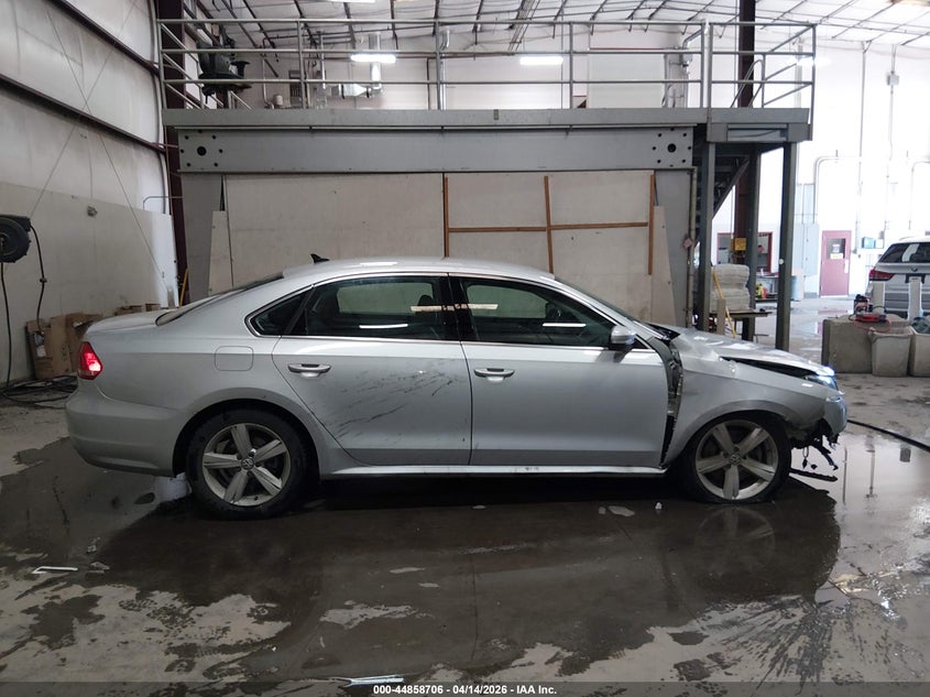 2015 Volkswagen Passat 1.8T Limited Edition VIN: 1VWAT7A39FC092551 Lot: 44858706