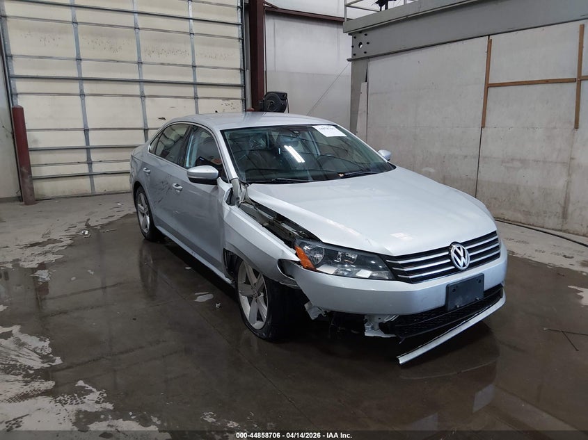 2015 Volkswagen Passat 1.8T Limited Edition VIN: 1VWAT7A39FC092551 Lot: 44858706