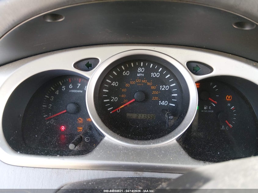 2004 Toyota Highlander V6 VIN: JTEDP21A540034212 Lot: 44858821