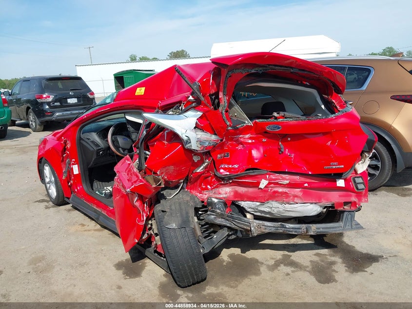 2016 Ford Focus Se VIN: 1FADP3K21GL235485 Lot: 44858934