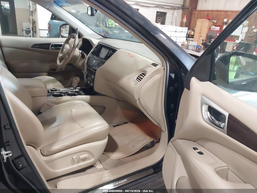 2013 Nissan Pathfinder Sl