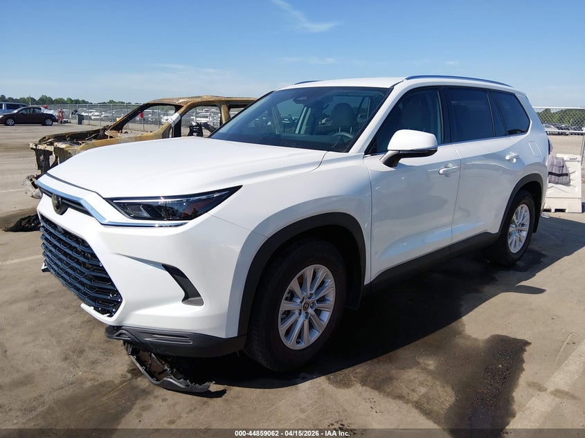 2026 TOYOTA GRAND HIGHLANDER auction photo 2