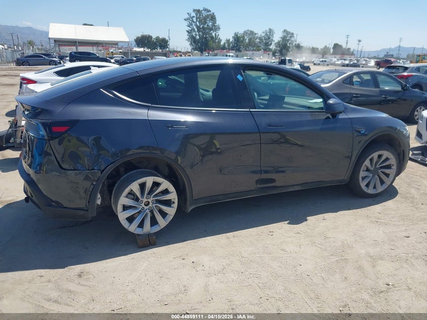 2026 Tesla Model Y All-Wheel Drive/Long Range Launch Series/Premium All-Wheel Drive VIN: 7SAYGDEE0TF541553 Lot: 44859111