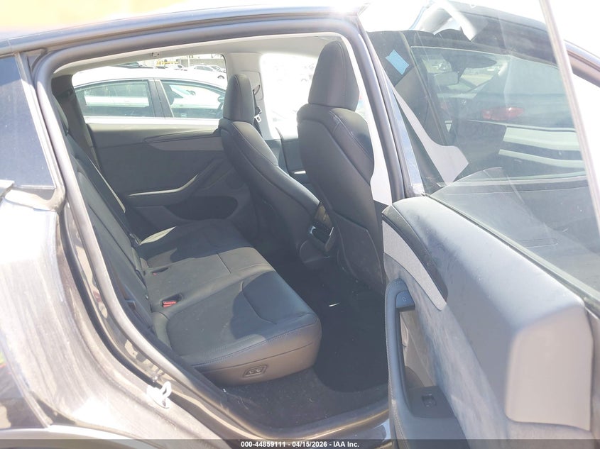 2026 Tesla Model Y All-Wheel Drive/Long Range Launch Series/Premium All-Wheel Drive VIN: 7SAYGDEE0TF541553 Lot: 44859111