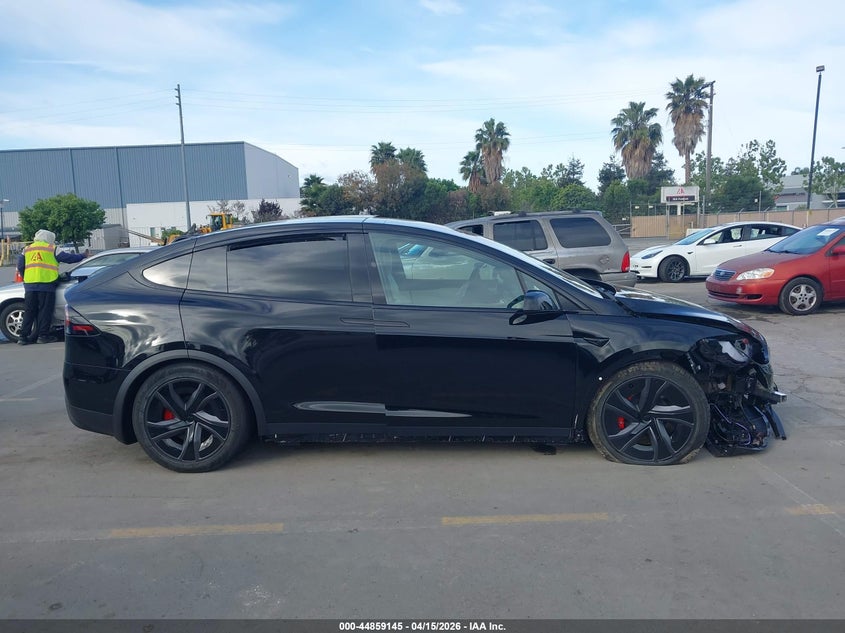 7SAXCBE68TF480649 2026 Tesla Model x Plaid black