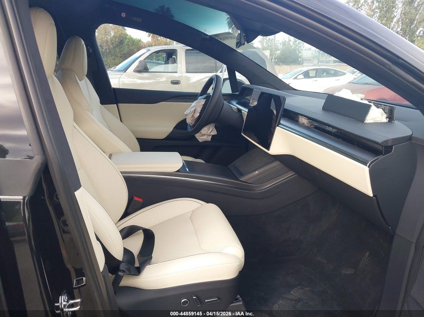 7SAXCBE68TF480649 2026 Tesla Model x Plaid black