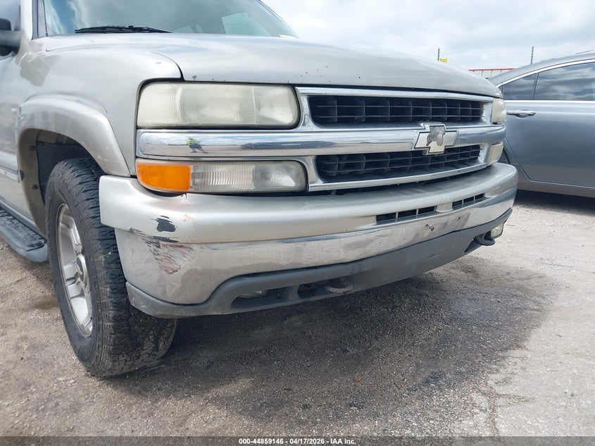 2001 Chevrolet Suburban 1500 Lt VIN: 3GNEC16T61G216332 Lot: 44859146