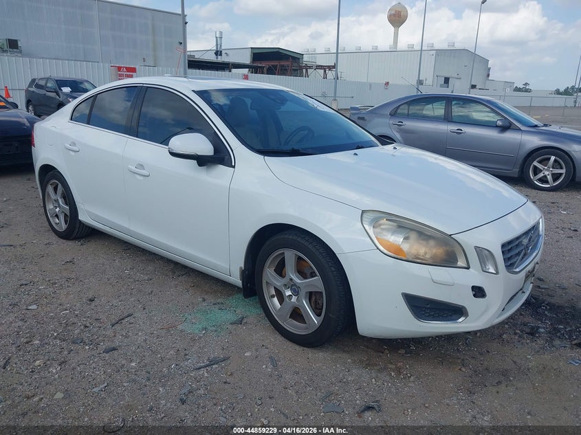2012 VOLVO S60 T5