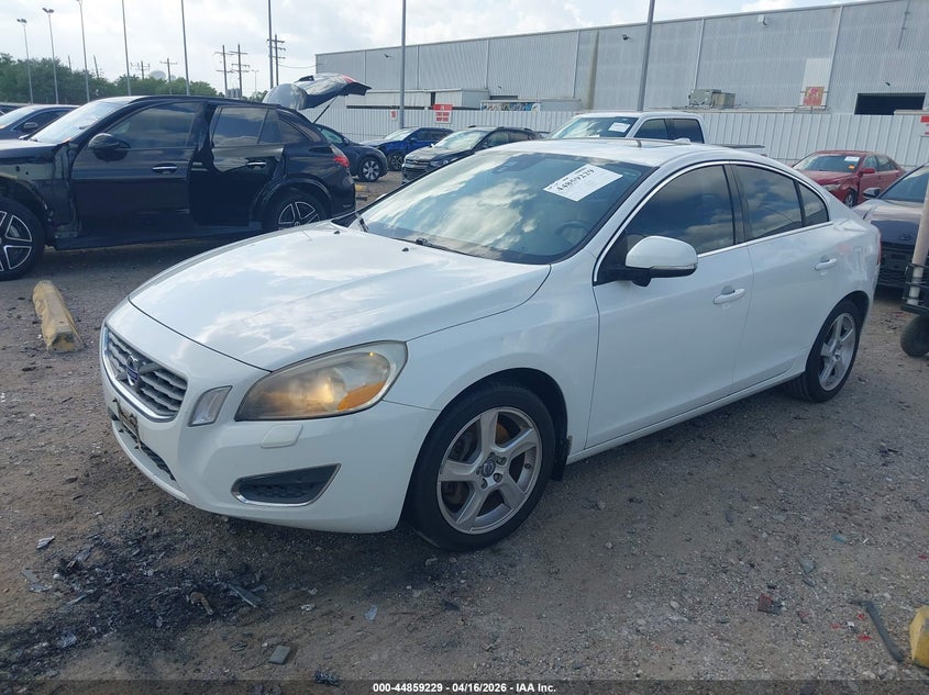 2012 Volvo S60 2.5 T5 white Lot 111044859229 Vin YV1622FS6C2101412