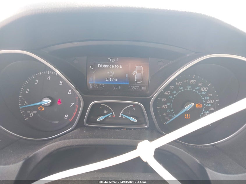 1FAHP3J23CL139838 2012 Ford Focus 2.0 Titanium white