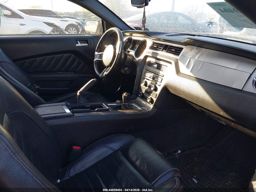 2012 Ford Mustang V6 Premium