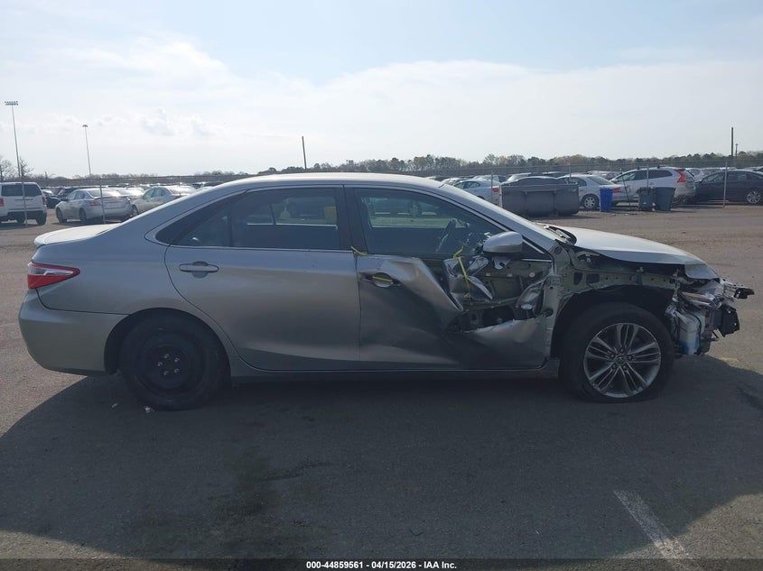 2015 Toyota Camry Se VIN: 4T1BF1FKXFU902755 Lot: 44859561