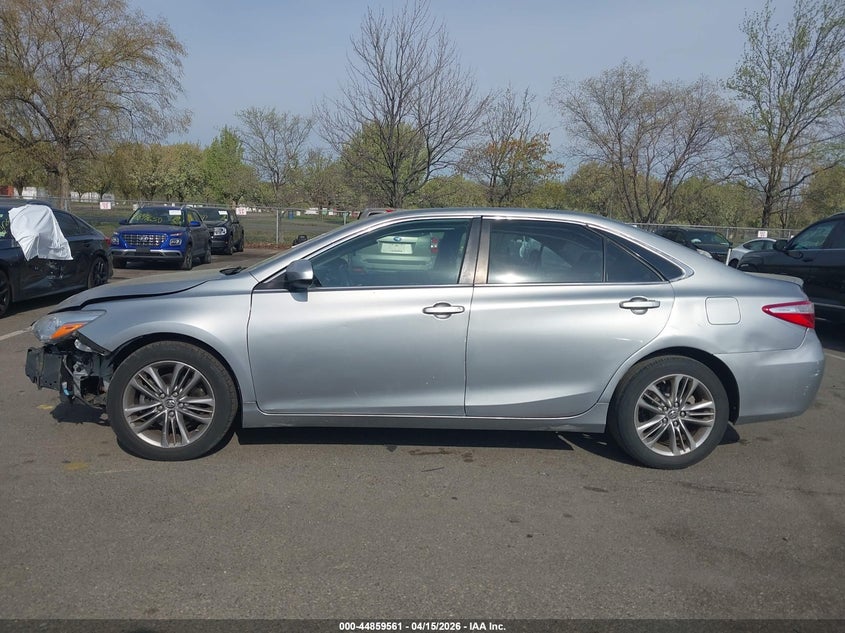 2015 Toyota Camry Se VIN: 4T1BF1FKXFU902755 Lot: 44859561