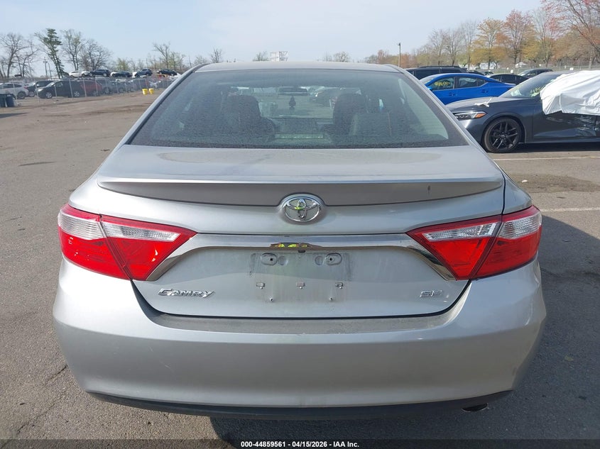 2015 Toyota Camry Se VIN: 4T1BF1FKXFU902755 Lot: 44859561