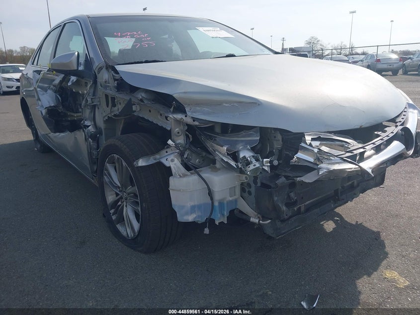 2015 Toyota Camry Se VIN: 4T1BF1FKXFU902755 Lot: 44859561