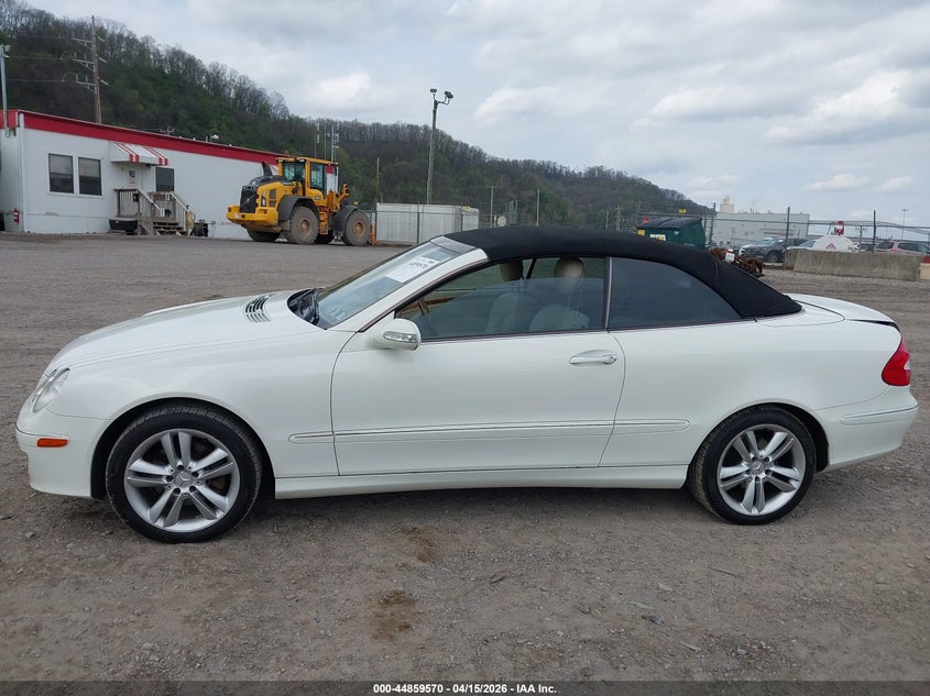 2007 Mercedes-Benz Clk 350 VIN: WDBTK56F17F212735 Lot: 44859570