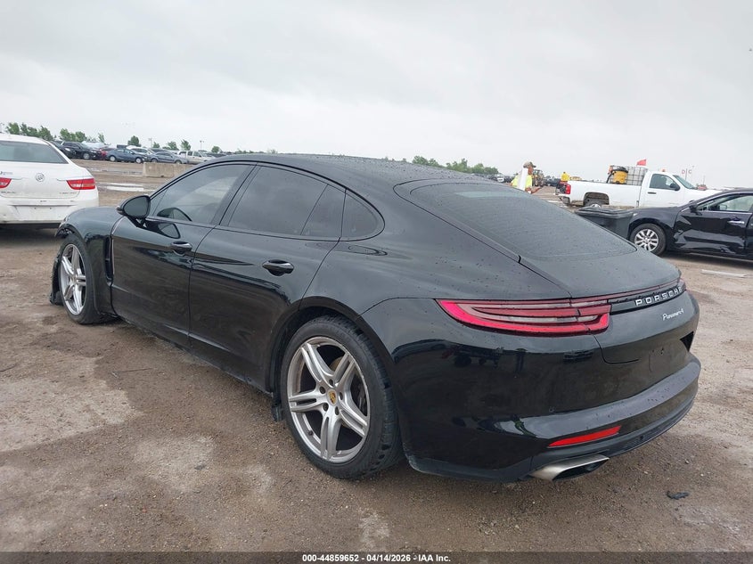 WP0AA2A74JL107156 2018 Porsche Panamera 3.0 black