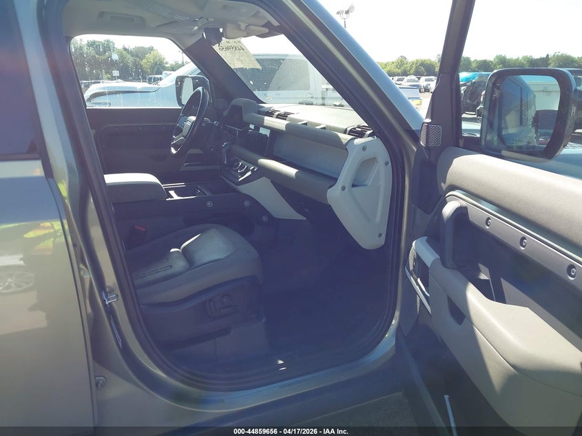 2021 Land Rover Defender 110 Se