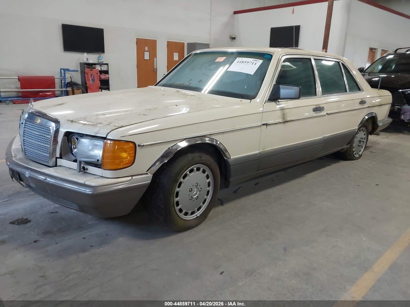 1986 Mercedes-Benz 560 Series