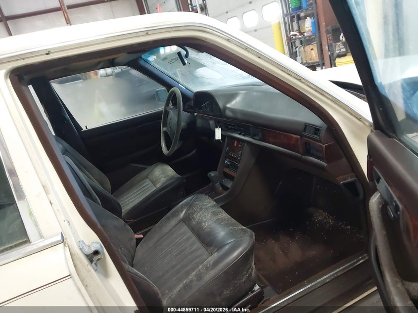 1986 Mercedes-Benz 560 Series