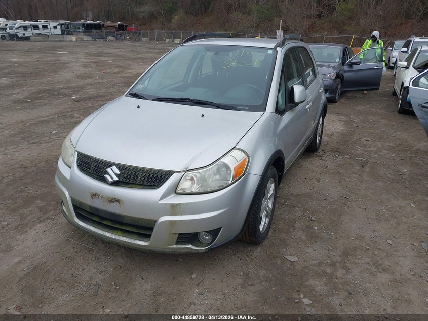 2012 Suzuki Sx4 Premium/Tech Valu Pkg (Nav)