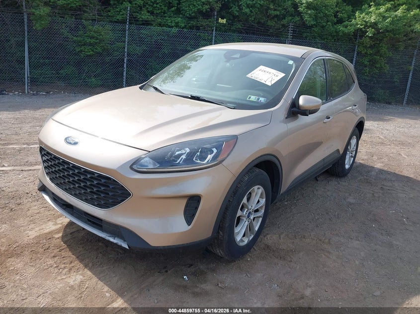 2020 Ford Escape Se