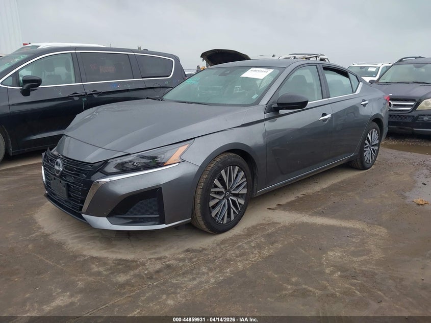 2024 Nissan Altima Sv Fwd