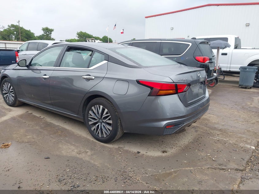 2024 Nissan Altima Sv Fwd