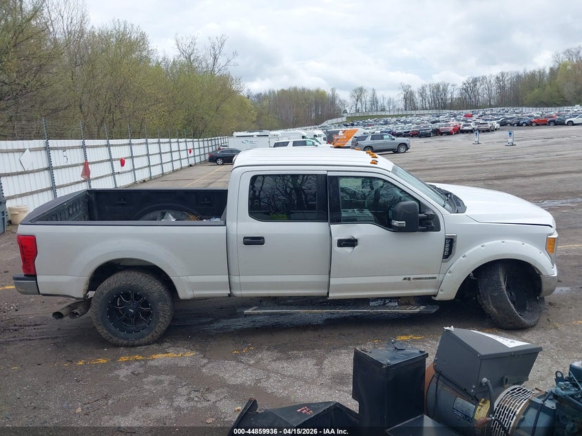 2017 Ford F-250 Xlt VIN: 1FT7W2BT1HEF32856 Lot: 44859936