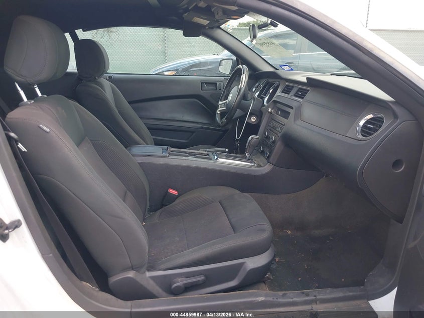 2014 FORD MUSTANG auction photo 5