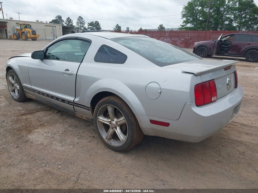 2007 Ford Mustang V6 Deluxe/V6 Premium