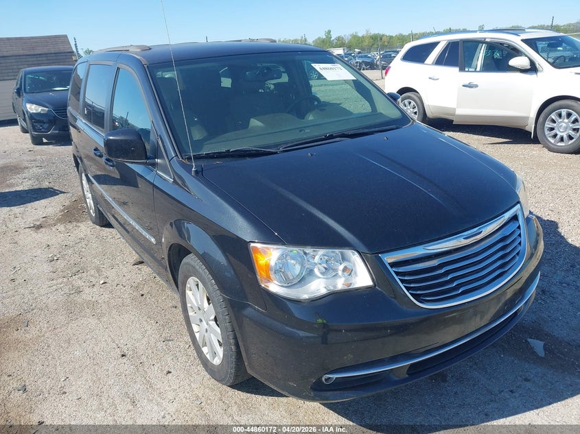 2016 Chrysler Town & Country Touring