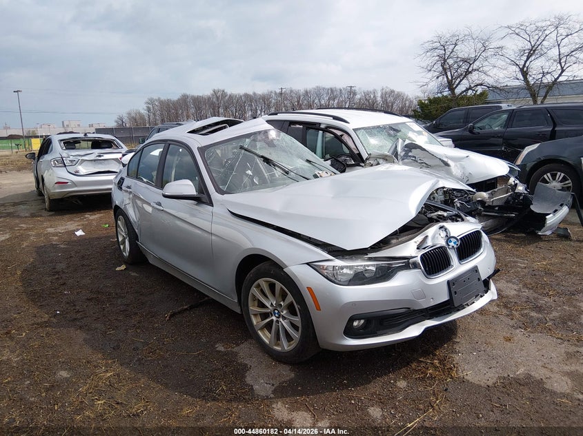 2017 BMW 3er 2.0 320i Xdrive Silver Lot 111044860182 Vin WBA8E5G30HNU45416