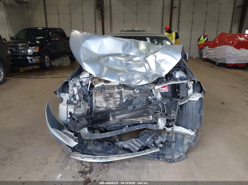 2015 Toyota Camry Le VIN: 4T4BF1FK2FR457188 Lot: 44860225