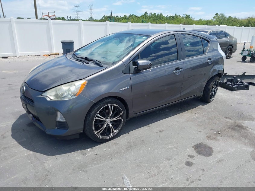 2013 Toyota Prius C Two