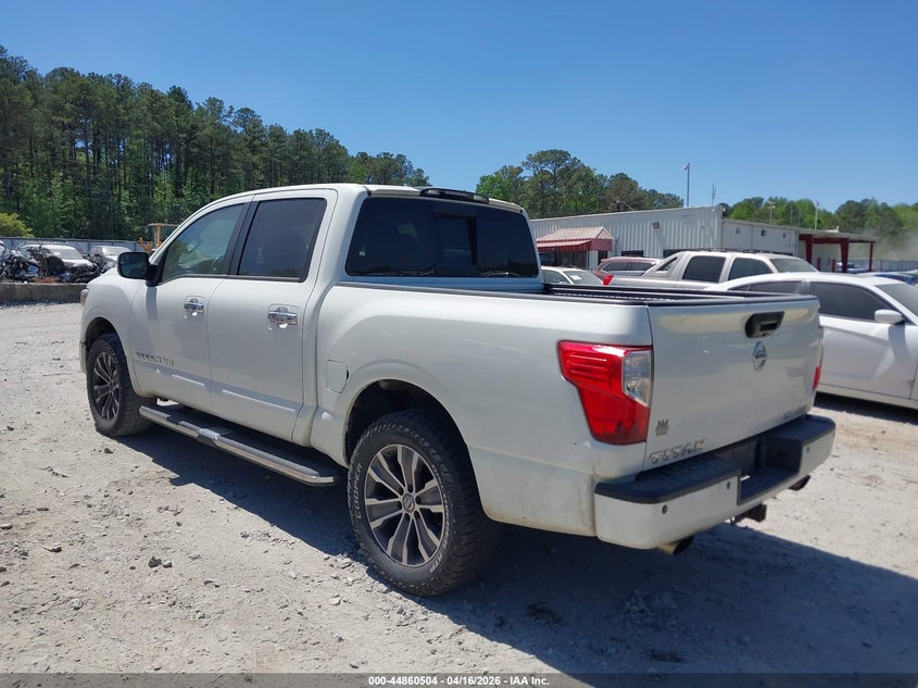2018 Nissan Titan Sl