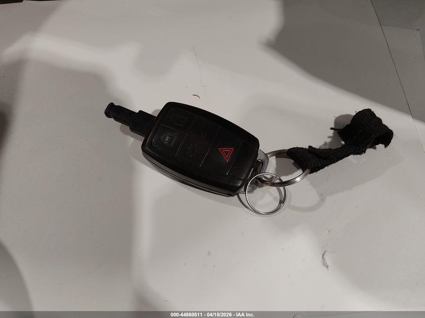 2008 Volvo C30 T5 R-Design/T5 Version 1.0/T5 Version 2.0 VIN: YV1MK672682076273 Lot: 44860511