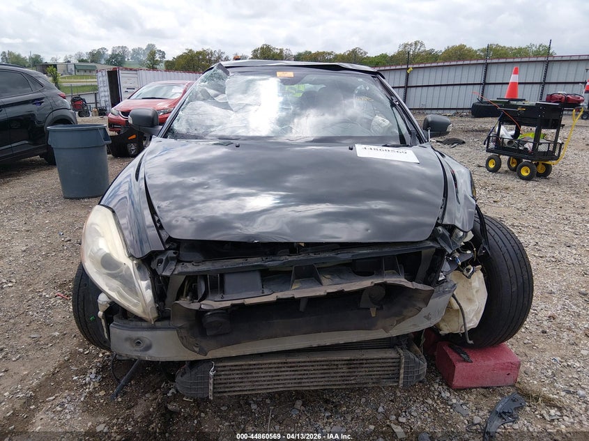 2011 Volvo C70 T5 VIN: YV1672MC0BJ113752 Lot: 44860569