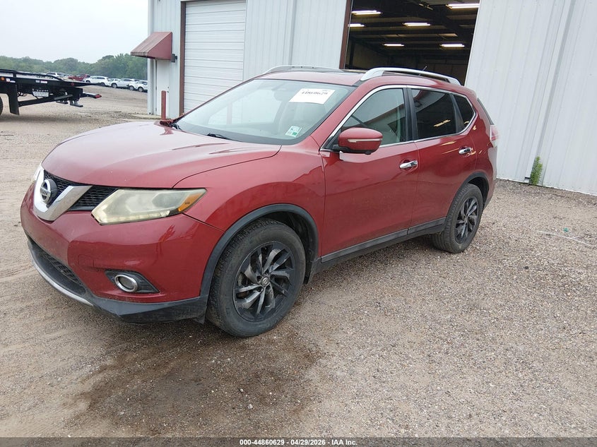 2015 NISSAN ROGUE auction photo 2