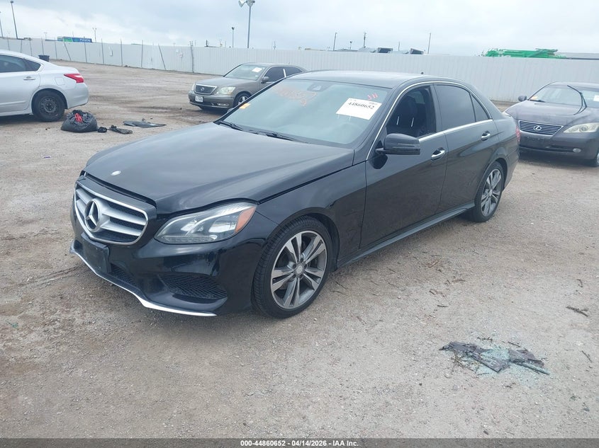 2016 Mercedes-Benz E 350 WDDHF5KB2GB238241 photo 1