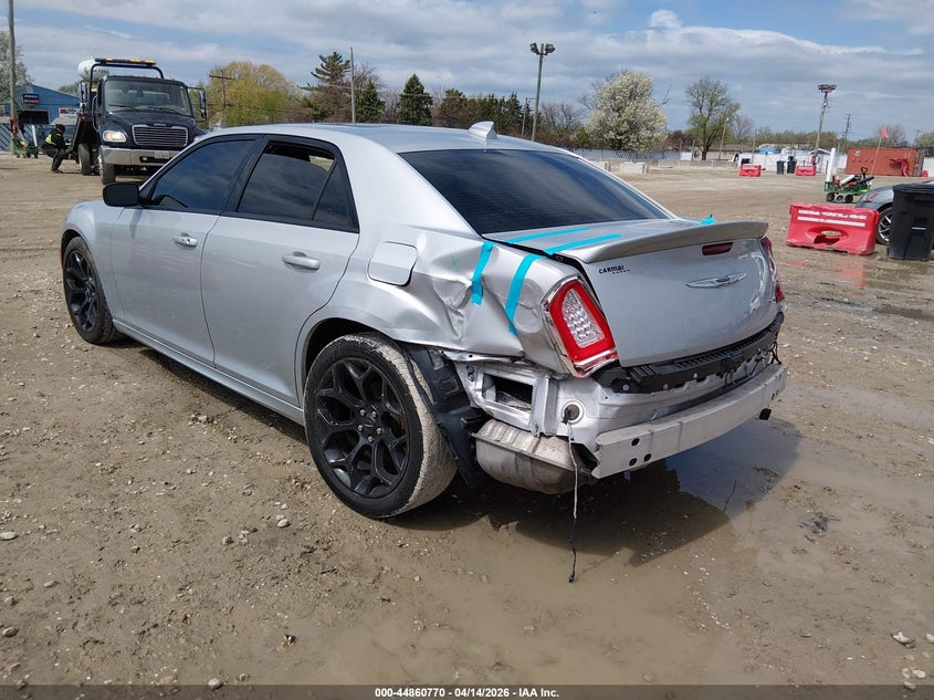 2020 Chrysler 300 5.7 S silver Lot 111044860770 Vin 2C3CCABT5LH180792